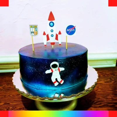 Astronaut buttercream cake