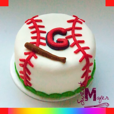 Baseball cakes