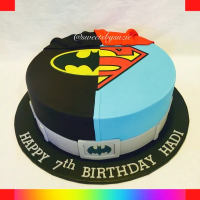 Batman vs Superman cake