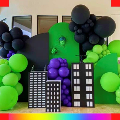 Decoración de Hulk con globos