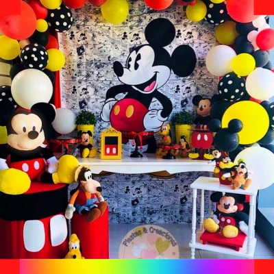 Decoración de Mickey Mouse con globos