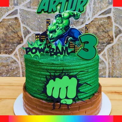 Hulk buttercream cake
